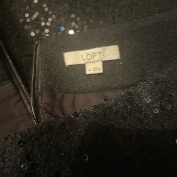 Loft black sequin skirt - Picture 2 of 6